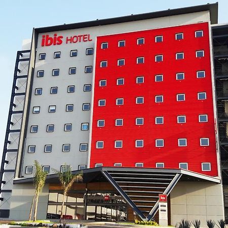Ibis Irapuato Hotel Bagian luar foto